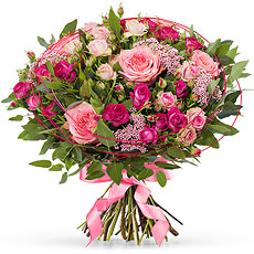 Envoyez-lui ce bouquet élégant de fleurs pour la surprendre agréablement pour toute occassion romantique.