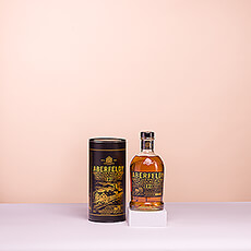 Découvrez le whisky écossais Single Malt Highland âgé de 12 ans d'Aberfeldy: il s'agit d'un whisky ambré, vieilli de 12 ans en fûts de chêne.