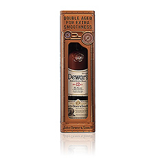 Découvrez ce Dewar Special Reserve, un whisky écossais bien équilibré et agréable à savourer.