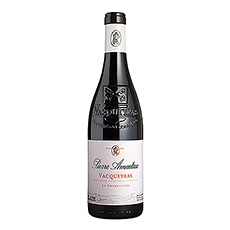 Pierre Amadieu Vacqueyras est un vin rouge riche et intense provenant de la région du Rhône en France.