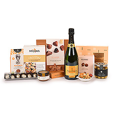 Dit is één van onze meest exclusieve geschenken:de Ultimate Gourmet met de prestigieuze Veuve Clicquot Vintage 2012 Champagne
De overheerlijke champagne wordt gecombineerd met een zorgvuldig samengestelde selectie van de fijnste Europese gastronomische specialiteiten en luxe Belgische pralines.