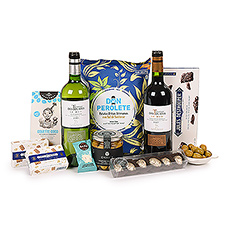 Een deluxe geschenk om iemand te bedanken voor zijn of haar gastvrijheid, gevuld met een fijn Frans wijnduo van Château des Tourtes en diverse zoete koekjes, fijne chocolaatjes en andere smakelijke traktaties. Deze stijlvolle zwarte geschenkdoos biedt verschillende van onze best verkochte delicatessen als een perfect cadeau om uw dankbaarheid en waardering te tonen aan een vriend, familielid of collega.