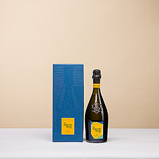 Veuve Clicquot La Grande Dame Artist 2012 is een levendige, speelse champagne gemaakt met 90% Pinot Noir druiven als eerbetoon aan Madame Clicquot.