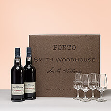 Smith Woodhouse staat al sinds 1784 bekend om het maken van kwaliteitsportwijnen. Deze niche port wordt gewaardeerd om zijn evenwichtige, bloemige wijnen en is een favoriet onder kenners.