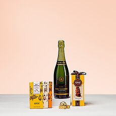 Deze doos met mousserende cava en een assortiment van Belgische chocolade van Corné Port-Royal vormt het ideale geschenk voor elke gelegenheid.