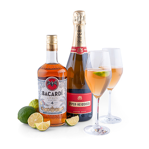 Bacardi Anejo Cuatro : Old Cuban Cocktail