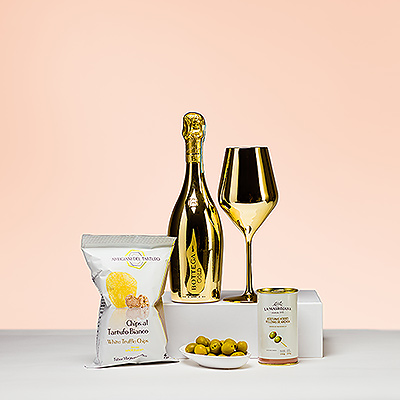 Le Bottega Gold Prosecco Spumante est un vin mousseux frais, élégant et vif, élaboré à partir de raisins Glera. Fruité et floral, ce vin pétillant brillant est excellent à déguster en apéritif avec des snacks gourmands.