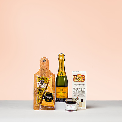 Portez un toast aux vacances et aux occasions festives avec la combinaison gagnante du champagne français et du fromage hollandais.