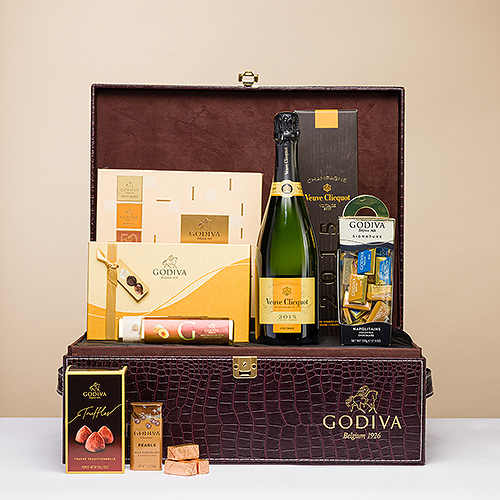 Godiva Luxurious Large Croco Hamper & Veuve Clicquot 2012