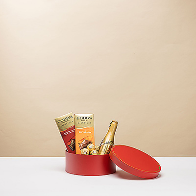Vous n'arrivez pas à choisir entre la saveur douce et crémeuse du chocolat et le plaisir pétillant d'un verre d'apéritif Besecco sans alcool ? Alors optez pour ce délicieux coffret qui combine le meilleur des deux!