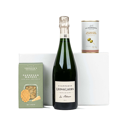 The Champagne Celebration M