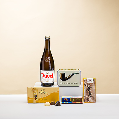 Le petit pays de la Belgique est connu pour ses grandes saveurs! Cette collection classique comprend une bière belge populaire et un délicieux assortiment de chocolat belge et d'autres friandises.