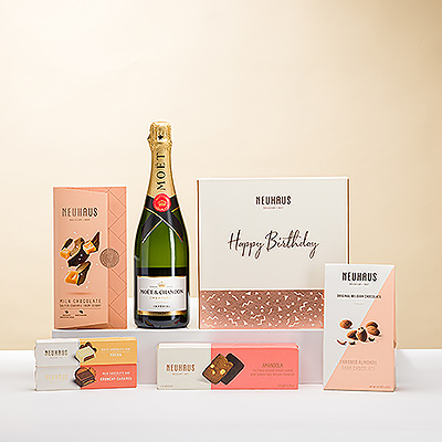 Transformez ce jour en un joyeux anniversaire avec une magnifique collection de chocolats belges de Neuhaus, accompagnée du champagne Moët & Chandon. C'est la façon idéale de souhaiter un joyeux anniversaire à vos amis et à votre famille.