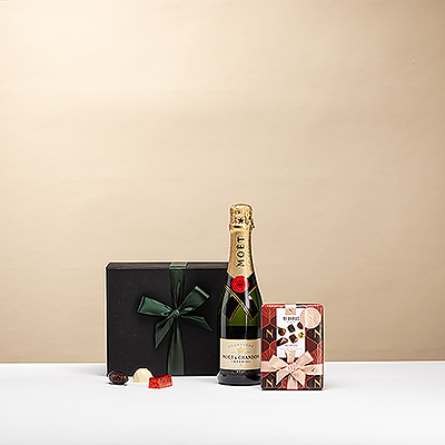 Célébrez Noël avec les joies somptueuses des chocolats belges Neuhaus et du champagne pétillant Moët & Chandon.