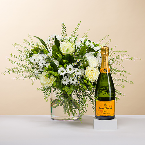 Simply White & Champagne Veuve Clicquot