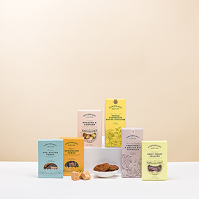 Faites plaisir à vos gourmands préférés avec les délicieuses friandises Cartwright &#38; Butler à partager. Cartwright &#38; Butler est l'un des principaux fournisseurs britanniques de friandises exceptionnelles pour le thé depuis 115 ans.