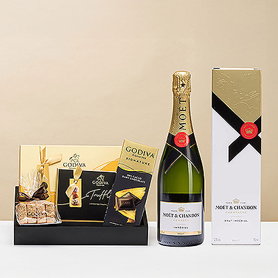 Le plateau cadeau noir et or est l'un de nos cadeaux les plus sophistiqués et les plus élégants.
