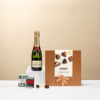 Champagne Moët & Chandon - Rigaud Cypres and Godiva Rigid Gold Box 8 pcs