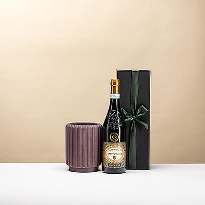 Profitez du élégant Appassimento Wine Cooler Gift Set avec un riche Appassimento Rosso et un élégant rafraîchisseur à vin. Un raffiné cadeau vin pour chaque dîner ou apéritif convivial.