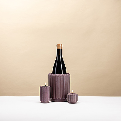 Profitez du élégant Wine Cooler & Candle Set avec rafraîchisseur à vin et bougies d5ambiance. Parfait comme cadeau original ou décoration intérieure raffinée.