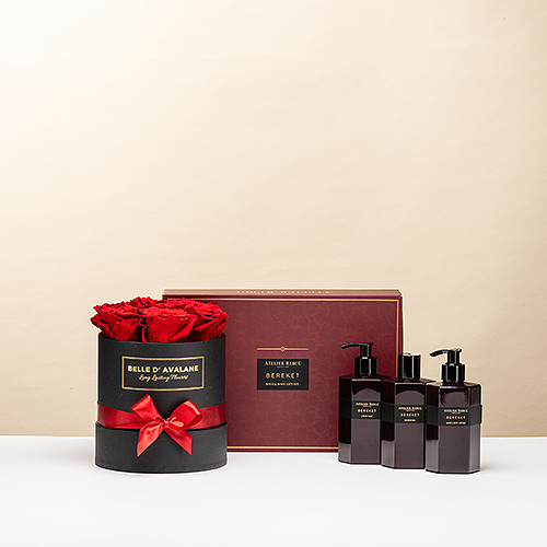 Coffret avec roses rouges et coffret cadeau Atelier Rebul Bereket