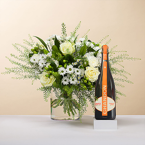 Simply White & Champagne Chandon Spritz